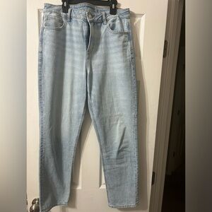 Jeans | American Eagle | 10 | Light Wash | Mom Jean